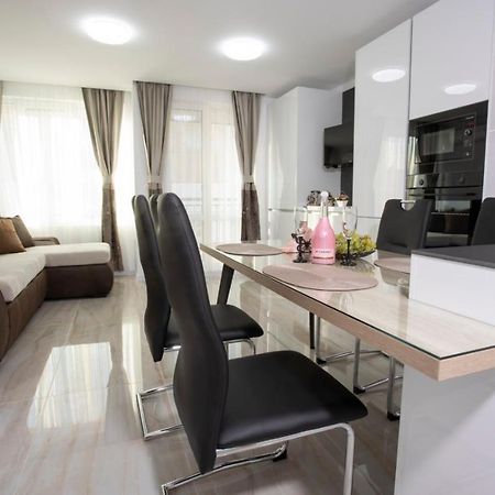 Апартамент За Гости Ивви-1 Apartment Burgas Exterior photo