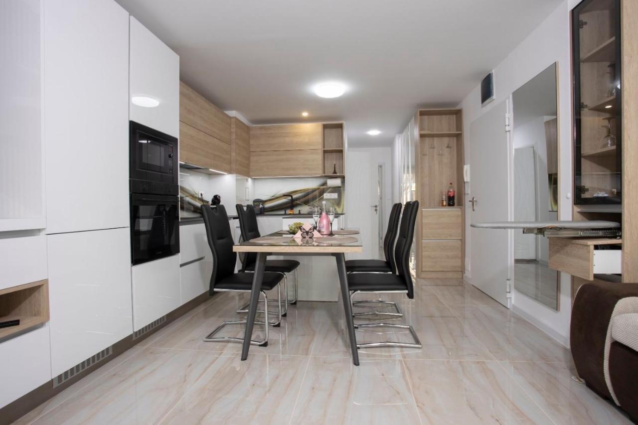 Апартамент За Гости Ивви-1 Apartment Burgas Exterior photo
